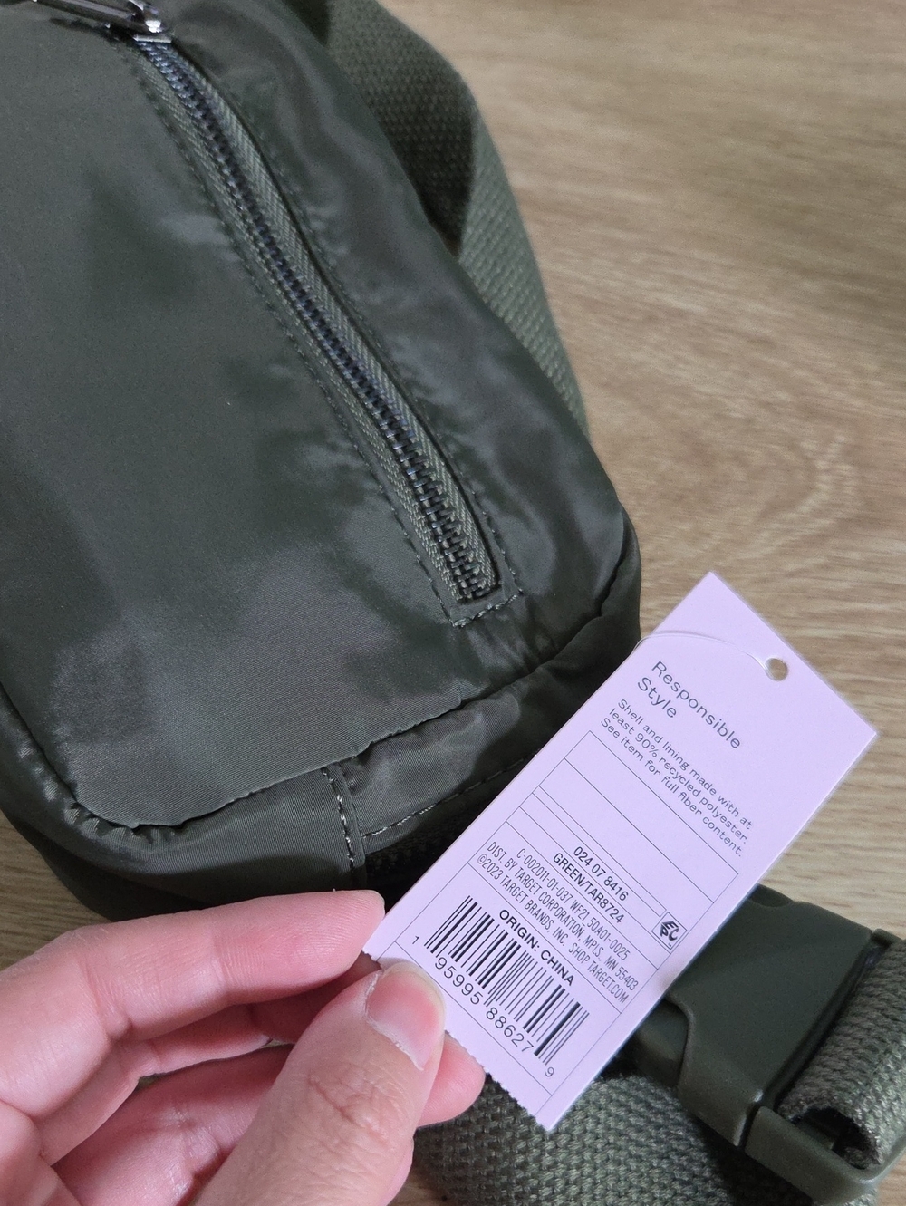 NwtOlive Green Crossbody Sling Bag - Picture 2 of 2